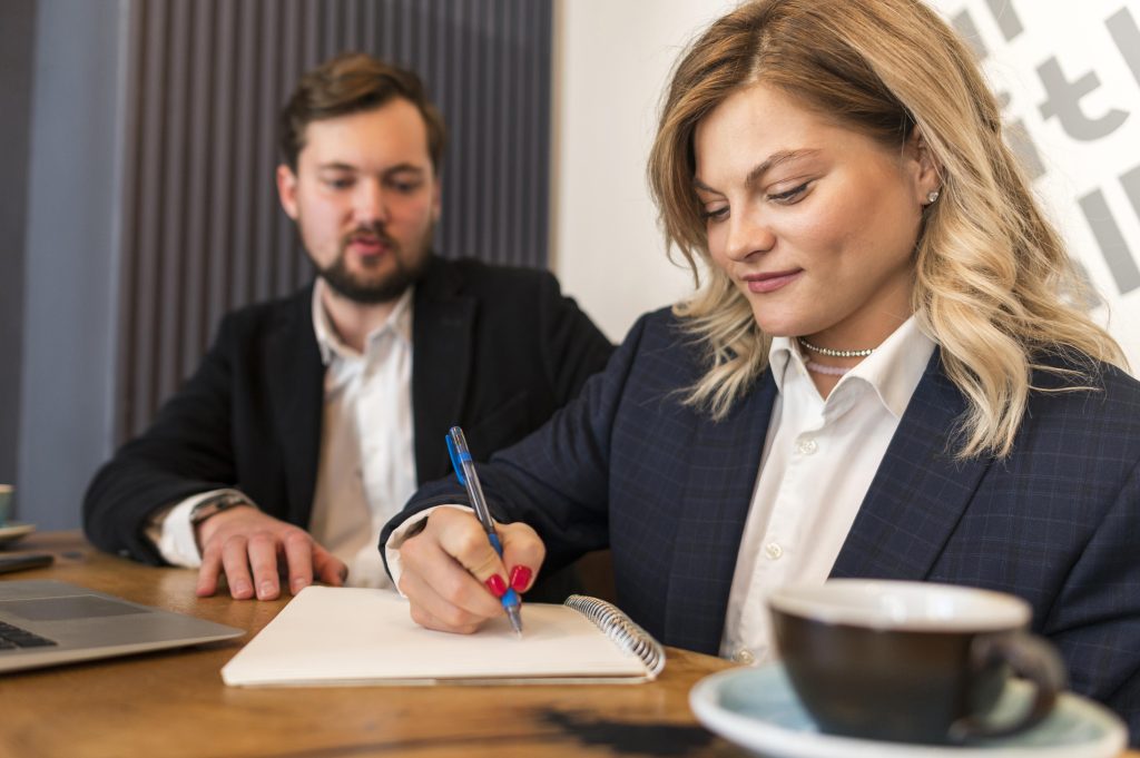 Успейте заключить договор по старым ценам! В 2026 году НДС вырастет с 20% до 22%, а связь подорожает в три раза для компаний